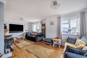 Lounge- click for photo gallery